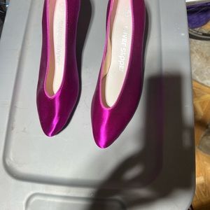 Dyed satin shoes
